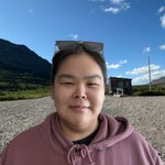 Malaya Anowak, Technicienne en administration